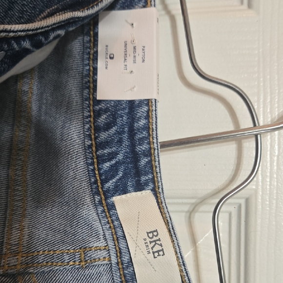 BKE Distressed Light Blue Denim Jean Shorts - Picture 3 of 6